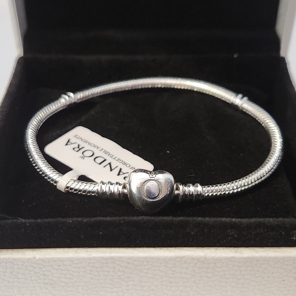 Pandora Moments Snake Chain Heart Claps Charm Bracelet for women Size 7.5 Inches - Picture 3 of 5